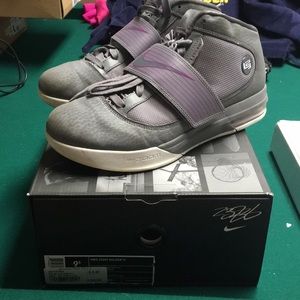 Nike Lebron James basketball shoes